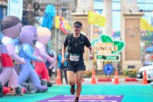 BIB: 5013
                            <button type="button" onclick="openModal(24883274)" class="btn btn-primary btn-sm float-right btn-popup" data-toggle="modal" data-target=".modal-high-quality">
                        <i class="fas fa-shopping-cart"></i> Add to Cart
                    </button>
                                            <button type="button" onclick="isThisMe(24883274, true)" class="btn btn-success btn-sm float-right btn-popup btn-isme hidden" data-toggle="tooltip" data-placement="bottom" title="นี่คือรูปของคุณใช่ไหม คลิกที่นี่เพื่อเอาเข้าอัลบั้ม">
                        <i class="fas fa-plus"></i> Add to album
                    </button>
                    <button type="button" onclick="isThisMe(24883274, false)" class="btn btn-warning btn-sm float-right btn-popup btn-isnotme hidden">
                        <i class="fas fa-ban"></i> Remove from album
                    </button>